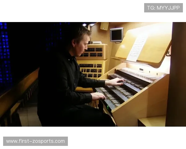 巴赫之子情感世界探微普鲁士奏鸣曲艺术解读